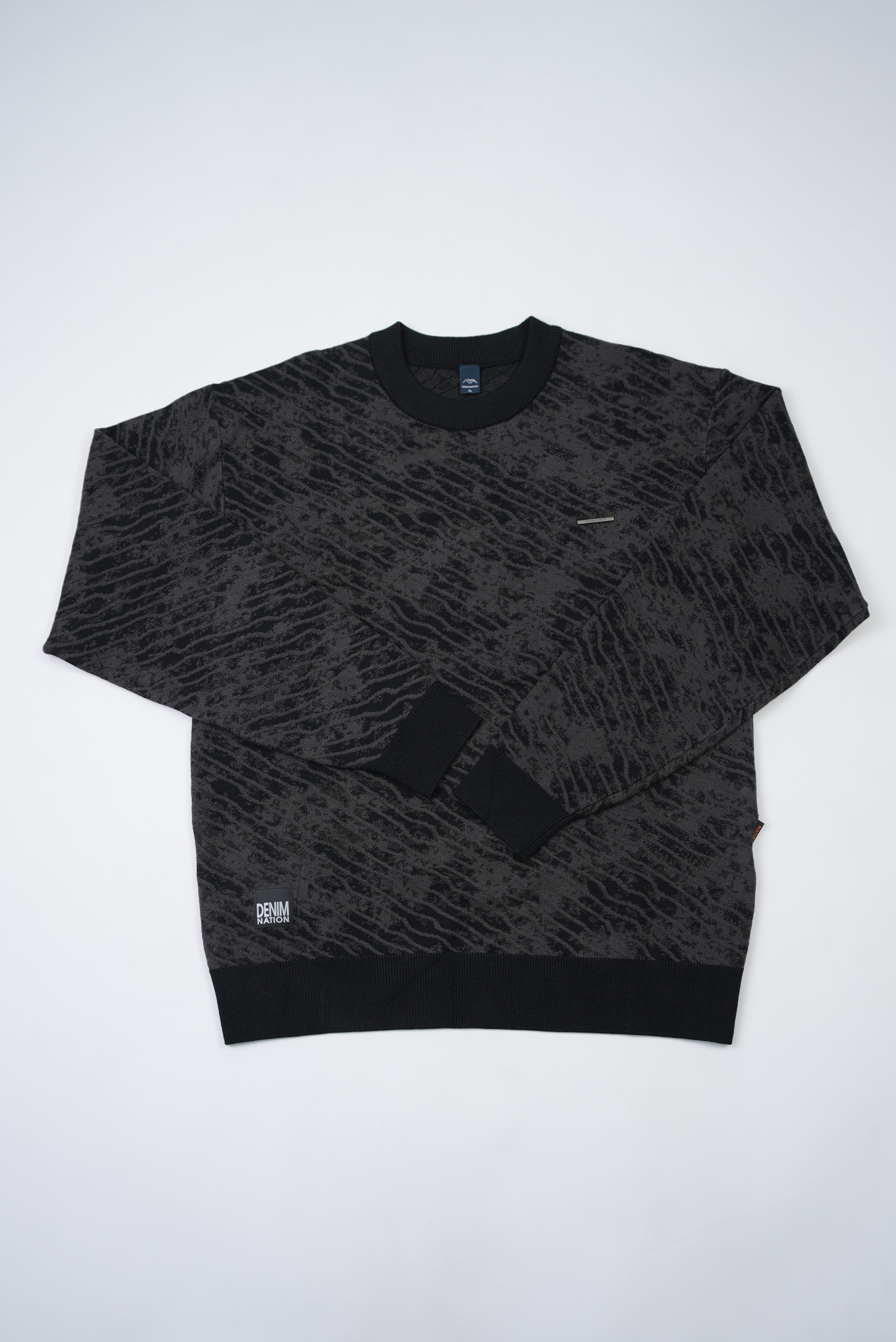 Slim Fit Lightweight Pullover Sweater 1